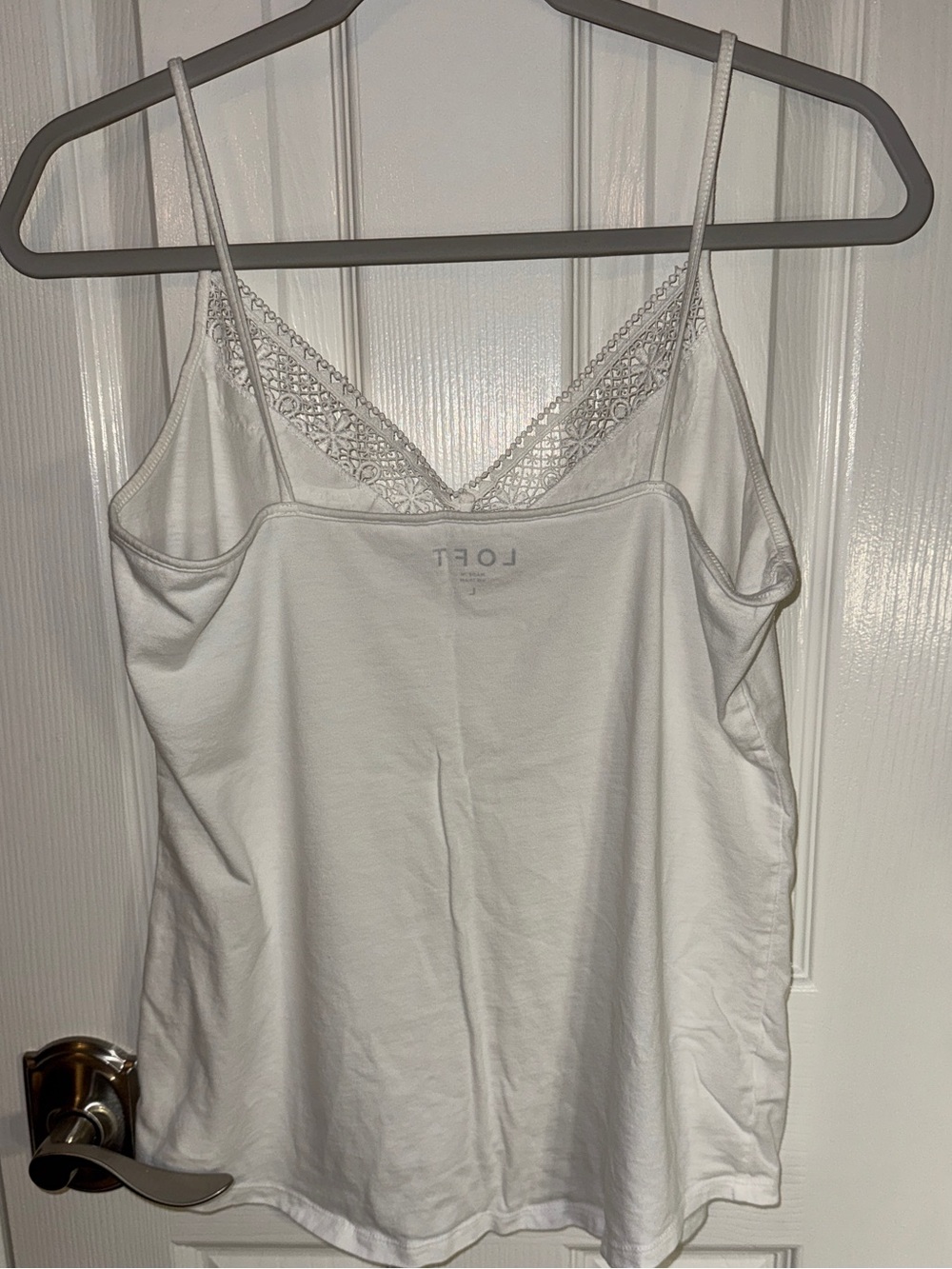 Women’s Loft White Lace-Trim Camisole Top sz. Large - Picture 3 of 6